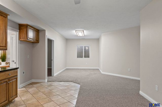 6528 Lone Tree Drive, Lincoln, NE 68512