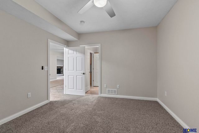 6528 Lone Tree Drive, Lincoln, NE 68512