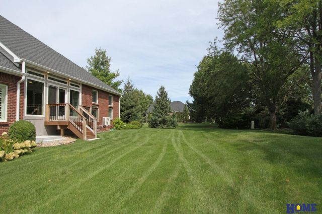 6528 Lone Tree Drive, Lincoln, NE 68512