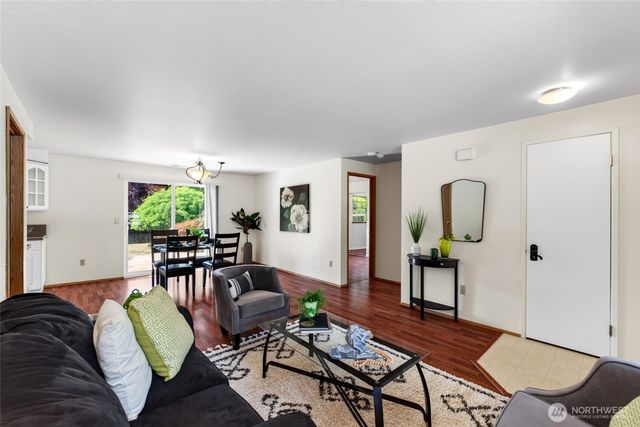 3045 Chelsea Court NW, Olympia, WA 98502