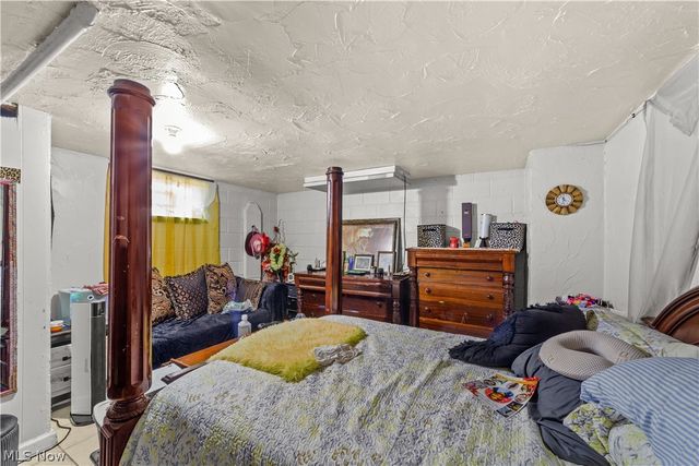 1316 Wexford Avenue, Parma, OH 44134