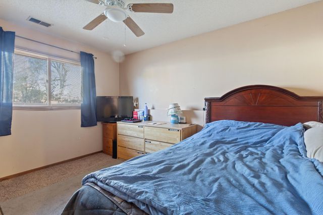 1501 80th Avenue N, Brooklyn Park, MN 55444