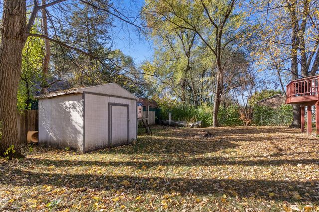 1501 80th Avenue N, Brooklyn Park, MN 55444