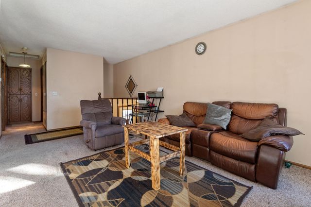 1501 80th Avenue N, Brooklyn Park, MN 55444