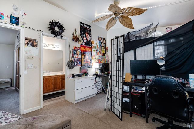 590 Laurel Grove Cir, Santa Rosa, CA 95407