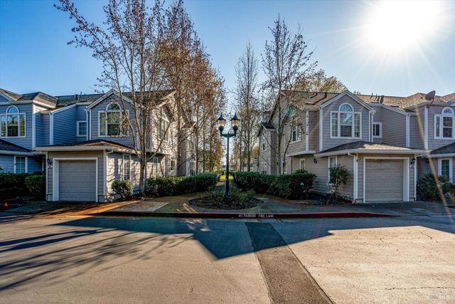 590 Laurel Grove Cir, Santa Rosa, CA 95407