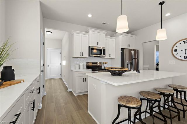 206 Halifax CT, Shiloh, NC 27974