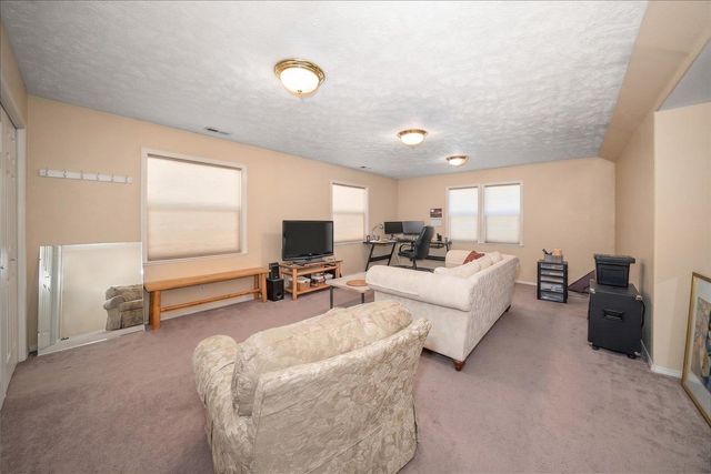 22817 E MORRIS Rd, Newman Lake, WA 99025