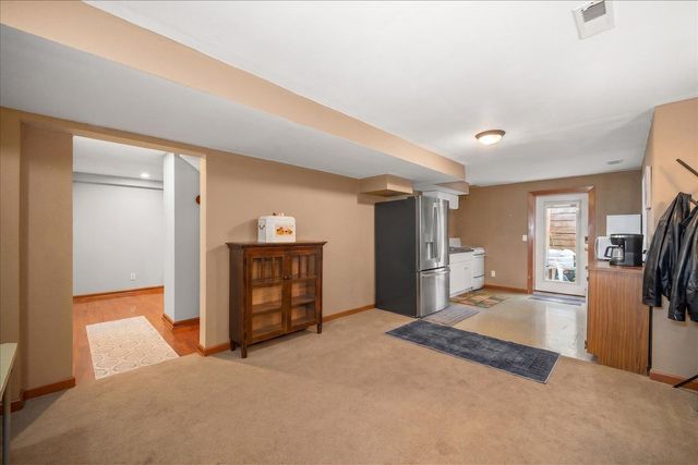 22817 E MORRIS Rd, Newman Lake, WA 99025