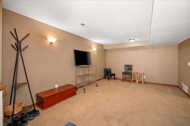 22817 E MORRIS Rd, Newman Lake, WA 99025