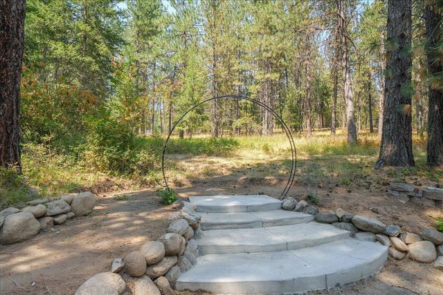 22817 E MORRIS Rd, Newman Lake, WA 99025