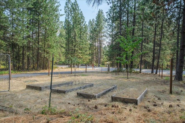 22817 E MORRIS Rd, Newman Lake, WA 99025