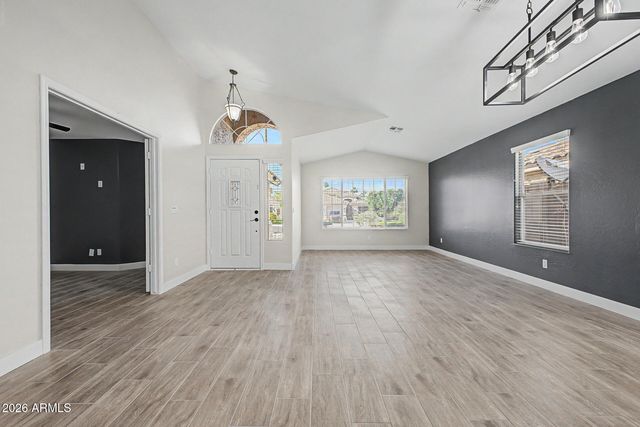 723 W DOUGLAS Avenue, Gilbert, AZ 85233