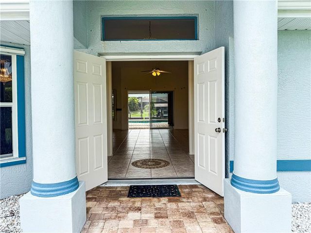 4116 SW 1st PL, Cape Coral, FL 33914