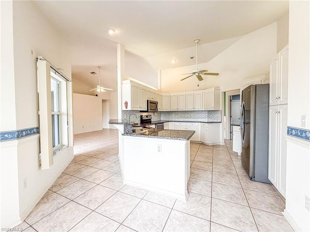 4116 SW 1st PL, Cape Coral, FL 33914