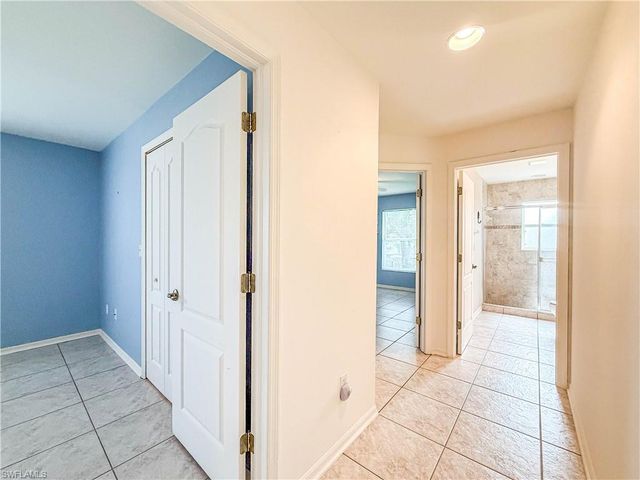 4116 SW 1st PL, Cape Coral, FL 33914