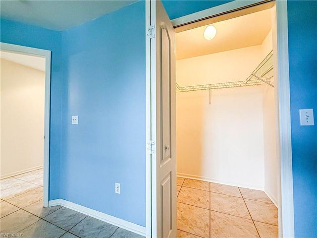 4116 SW 1st PL, Cape Coral, FL 33914