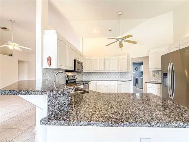 4116 SW 1st PL, Cape Coral, FL 33914