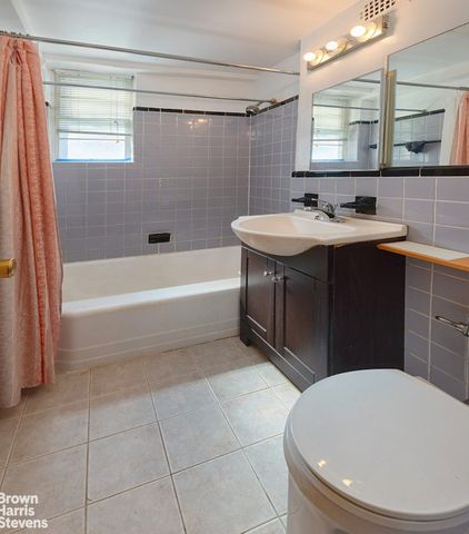 225 E 46th St Apt 10H, New York City, NY 10017