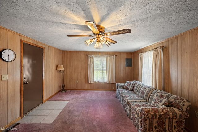 1315 Cale Street, Parkersburg, WV 26101