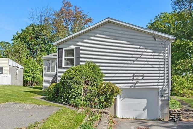 1476 Main St, Leominster, MA 01453