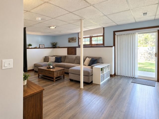 1476 Main St, Leominster, MA 01453