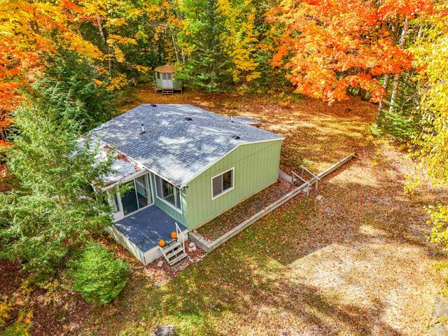 10835 N Shore Drive, Leelanau Twp, MI 49670