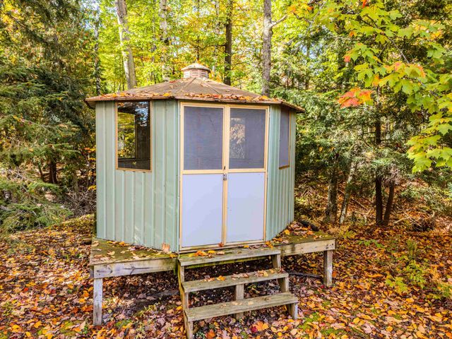 10835 N Shore Drive, Leelanau Twp, MI 49670