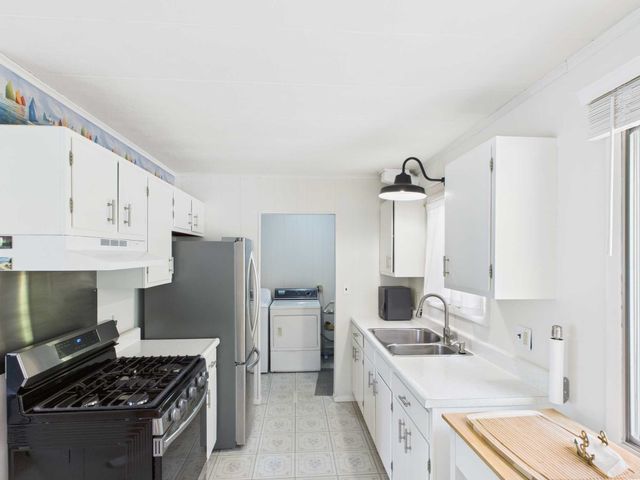 10835 N Shore Drive, Leelanau Twp, MI 49670