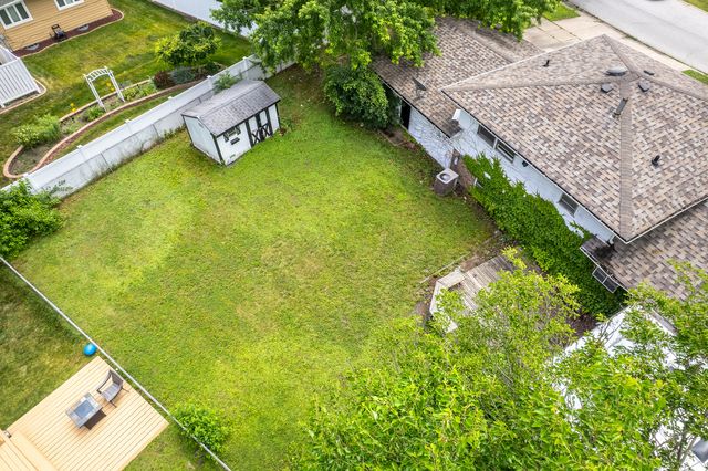 555 N Cherry Drive, Glenwood, IL 60425