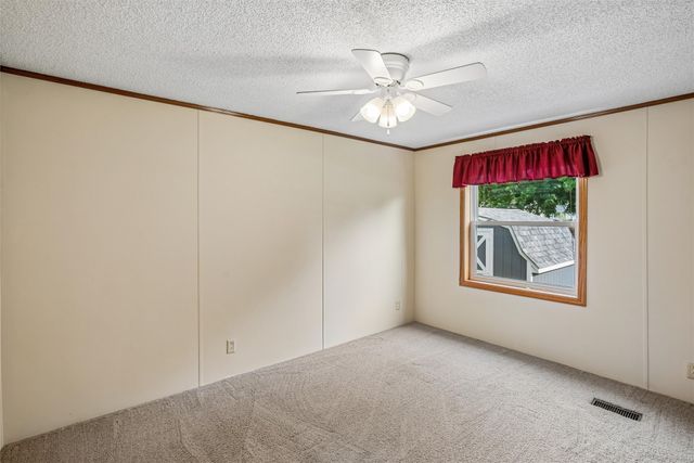 324 S Adair Street, Stuart, IA 50250