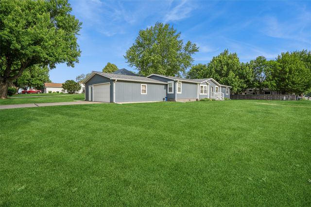 324 S Adair Street, Stuart, IA 50250
