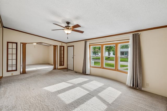 324 S Adair Street, Stuart, IA 50250