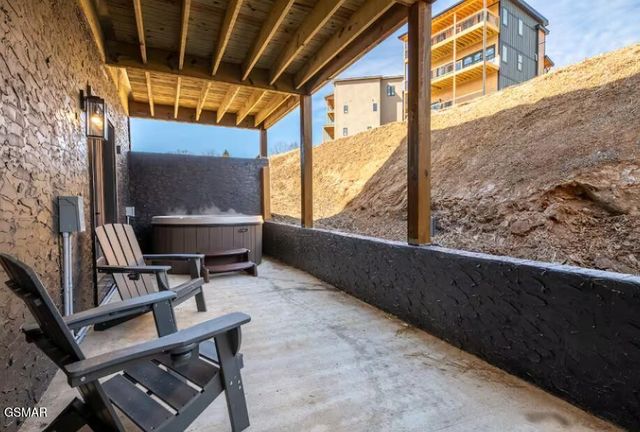 717 Bullwinkle Way, Sevierville, TN 37862