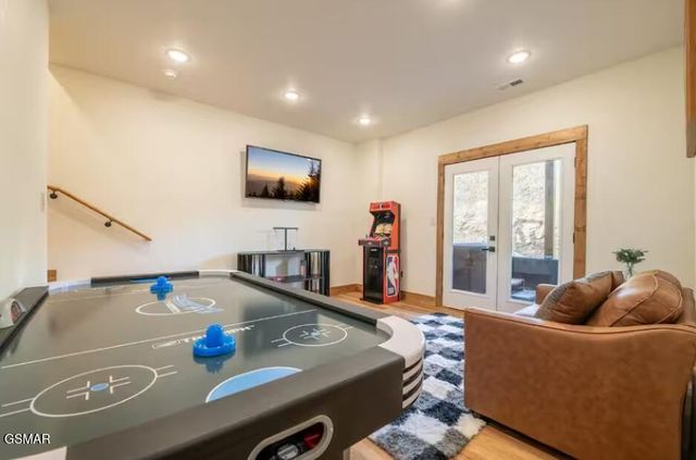 717 Bullwinkle Way, Sevierville, TN 37862