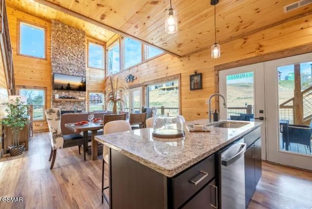 717 Bullwinkle Way, Sevierville, TN 37862