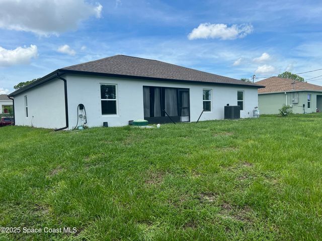259 Wilton Avenue SW, Palm Bay, FL 32908