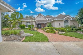 15621 Oakstand Rd, Poway, CA 92064