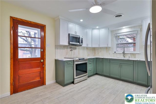 336 East Market Street, Bethlehem City, PA 18018