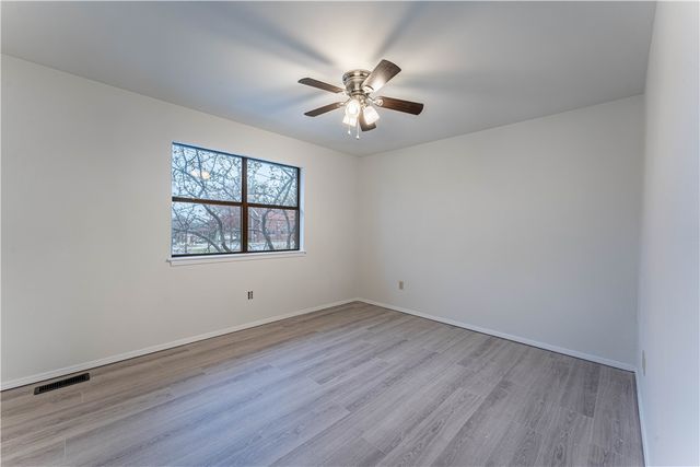 250 N Madison Street c, Siloam Springs, AR 72761