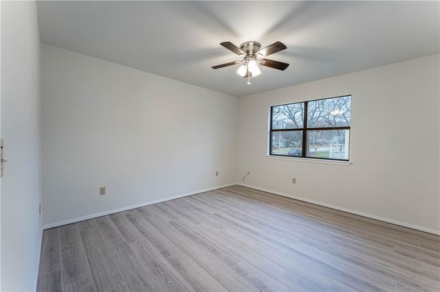 250 N Madison Street c, Siloam Springs, AR 72761