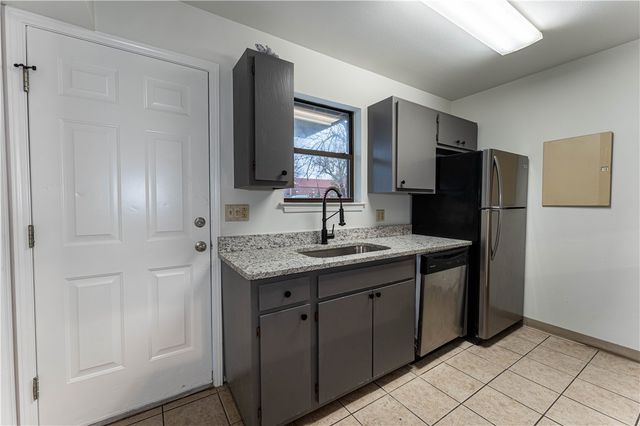 250 N Madison Street c, Siloam Springs, AR 72761