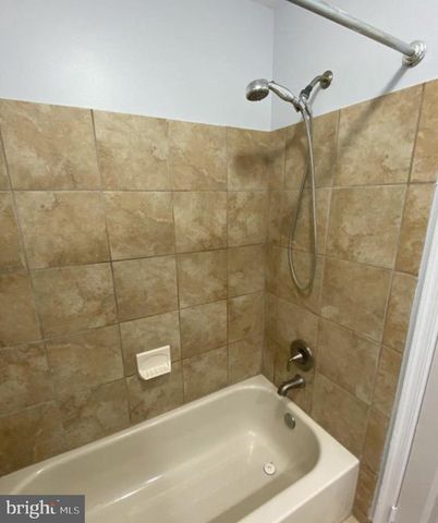14447 FOUR CHIMNEY DR, Centreville, VA 20120