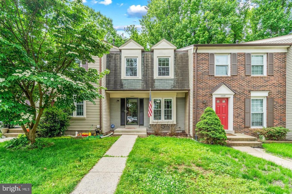14447 FOUR CHIMNEY DR, Centreville, VA 20120