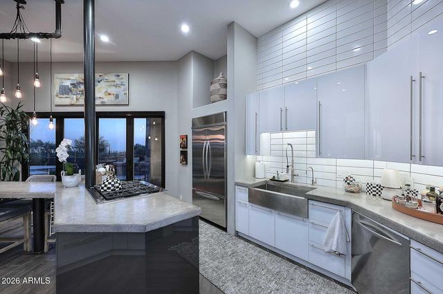 9637 E MARK Lane, Scottsdale, AZ 85262