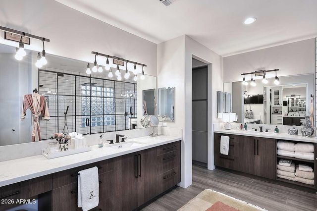 9637 E MARK Lane, Scottsdale, AZ 85262