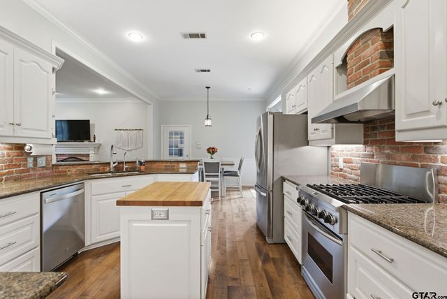 6714 La Costa Dr., Tyler, TX 75703