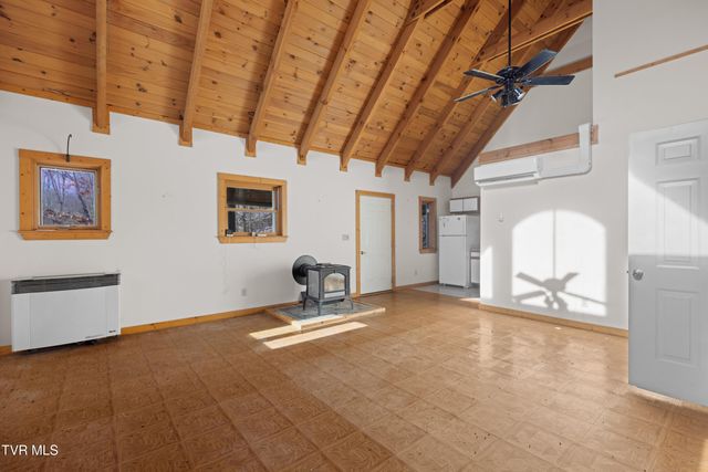 1231 Vardy Blackwater, Sneedville, TN 37869