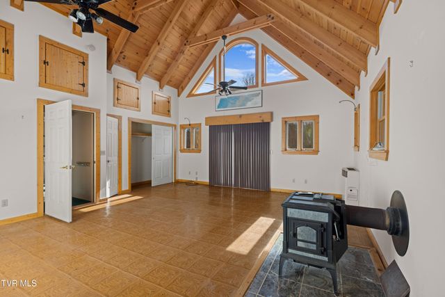 1231 Vardy Blackwater, Sneedville, TN 37869