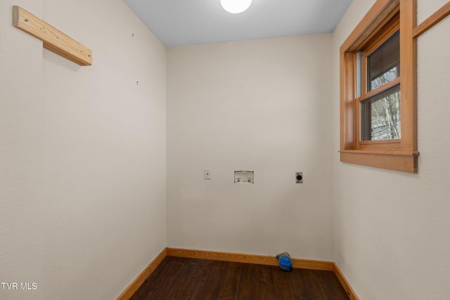 1231 Vardy Blackwater, Sneedville, TN 37869